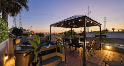 Hot Tub/1mi to Downtown/3mi to Coronado/KING Bed/Wifi 300mb+/BBQgrill/Harborside