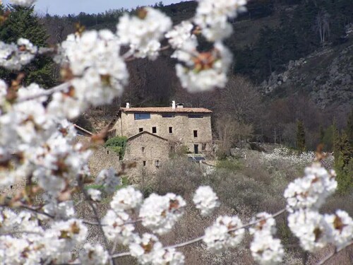 Ferienhaus "Gîte De Chapelèche Châtaigniers 7 P" mit privater Terrasse und WLAN