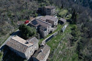 Exterior - Vacation Home "Gte De Chapelèche Les Glycines" with Private Terrace, Balcony & Wi-Fi (Gluiras)