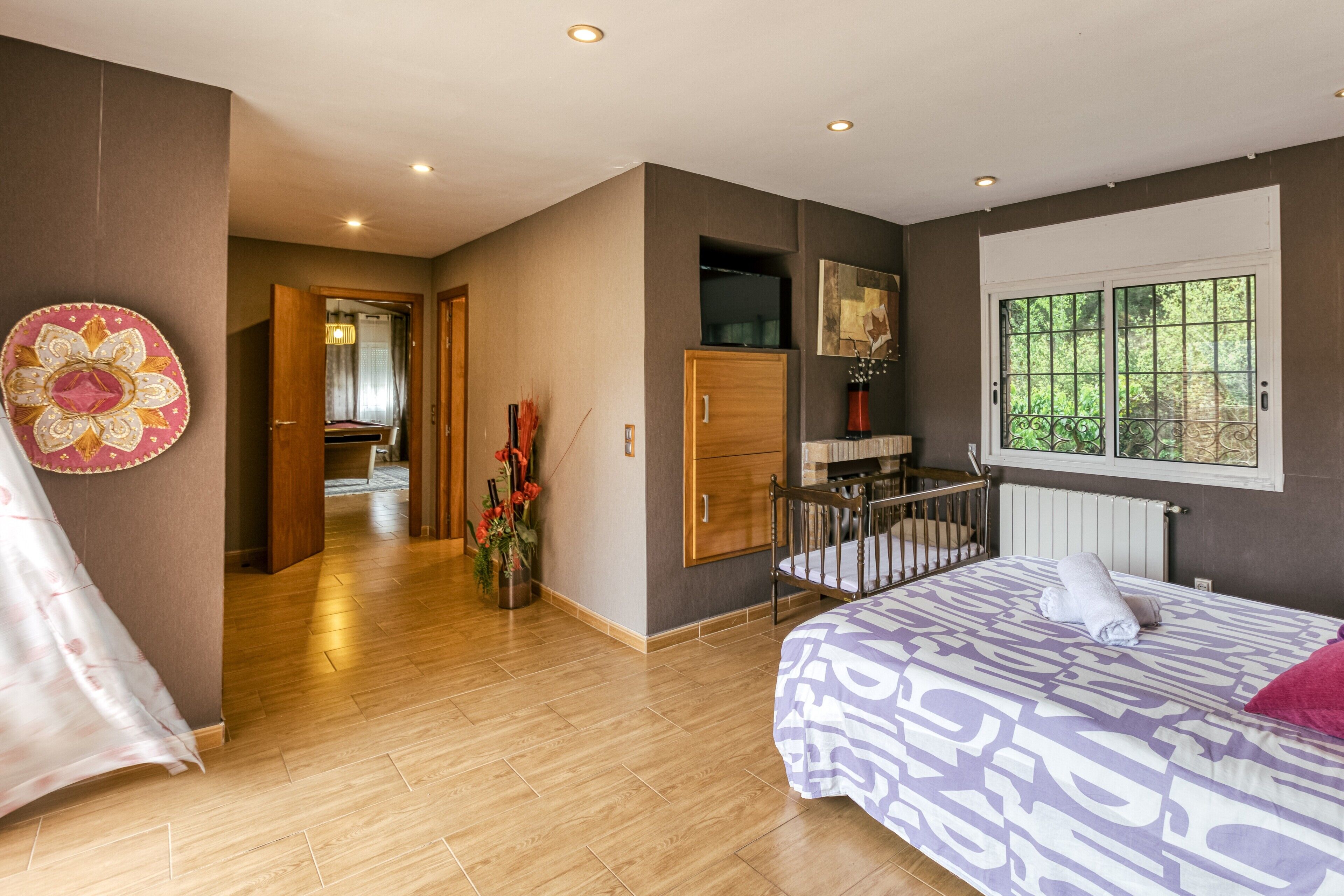 4 chambres, fer et planche à repasser, Wi-Fi gratuit, draps fournis