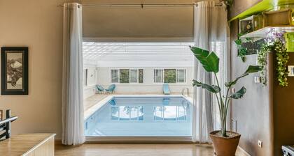 Chalet „Casa Nadia“ mit Bergblick, privatem Innenpool und WLAN