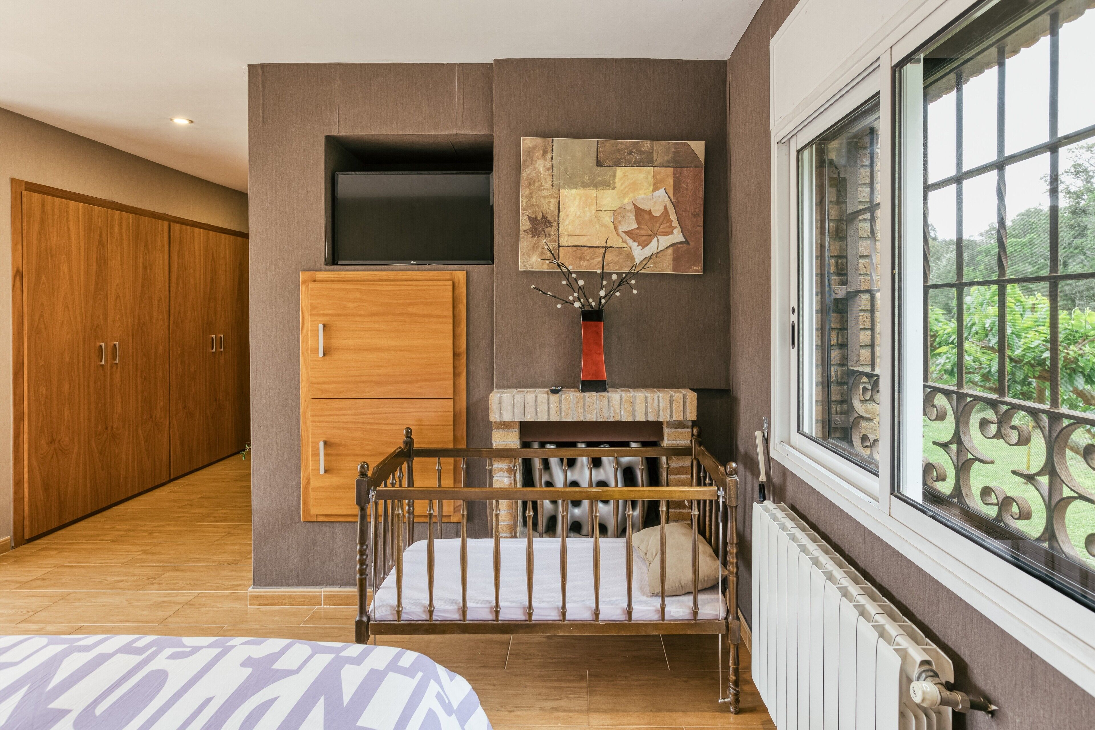 4 habitaciones, tabla de planchar con plancha y wifi gratis 