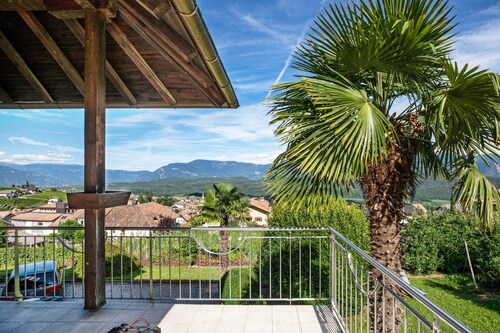 Ferienwohnung 'Annenhof Spatz In Der Hand' mit Bergblick, Gemeinschaftsterrasse und WLAN