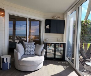 TV, offices - Whitney Beach 321 2brm beachfront (Longboat Key)