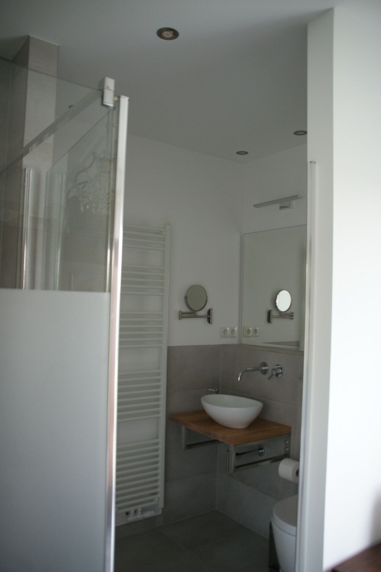 Haartrockner, Handtücher, Seife