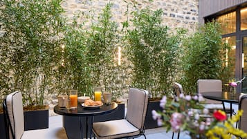 Chambre Double Panoramique | Terrasse/Patio