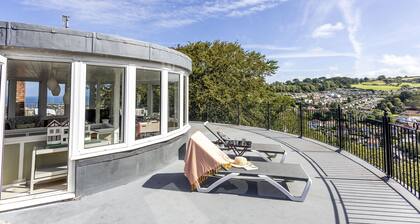 The Round House - Panoramic views of Ilfracombe