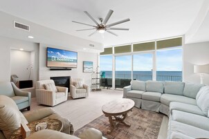 Smart TV 55 pulgadas con canales de televisión digitales, chimenea