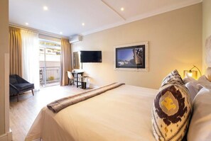16 Schlafzimmer, Bügeleisen/Bügelbrett, WLAN, Bettwäsche
