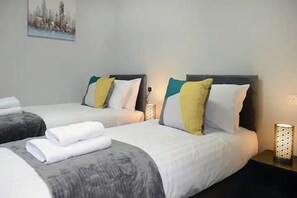 4 bedrooms, iron/ironing board, free WiFi, bed sheets