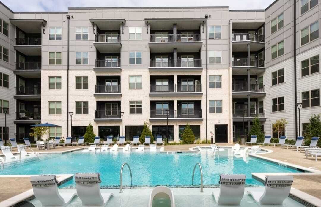 quiet getaway in the heart of Buckhead ?This place would be perfect 