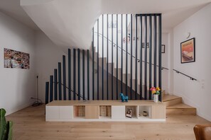 Interior - Eyes Towards the Eiffel, by Veeve (Paris)