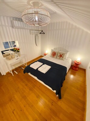 3 quartos, ferros/tábuas de passar roupa, Wi-Fi, roupa de cama