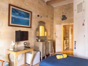 2 chambres, bureau, fer et planche à repasser, Wi-Fi