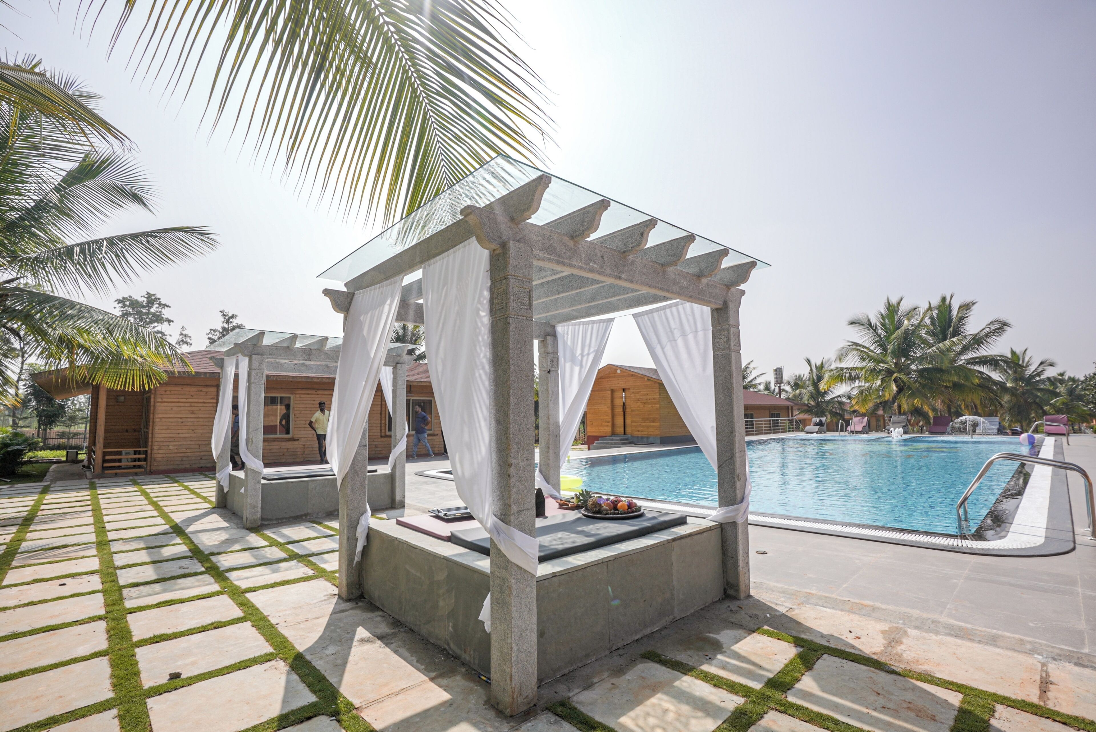 Outdoor pool, pool loungers