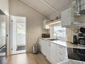 Køleskab, mikrobølgeovn, ovn, opvaskemaskine