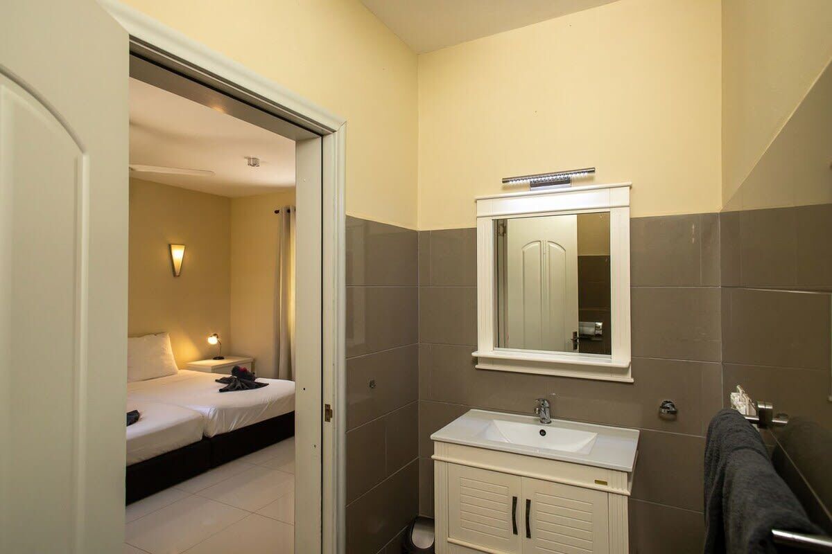 3 camere, Wi-Fi, lenzuola