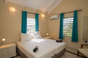 2 bedrooms, WiFi, bed sheets - Prikichi C2 Relax & Dive Resort Bonaire Village (Kralendijk)