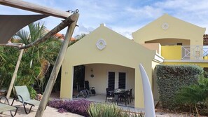 Outdoor dining - Caracara D1 Relax & Dive Resort Bonaire Village (Kralendijk)