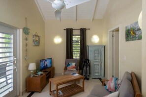 TV - Caracara D1 Relax & Dive Resort Bonaire Village (Kralendijk)