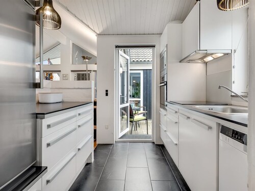 "Athisl" - 800m from the sea by Interhome