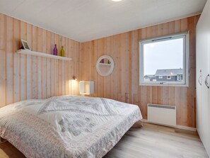 3 bedrooms, WiFi