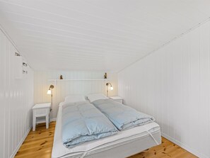 3 bedrooms, Internet