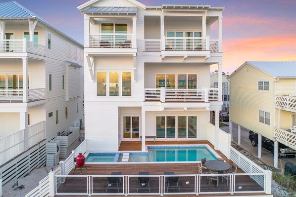 تناول الطعام بالخارج