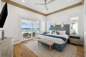 8 عدّة غرف نوم وواي فاي مجانًا وملاءات أسرّة