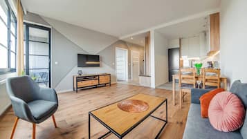 Apartment (26A/33) | Living area | Flat-screen TV