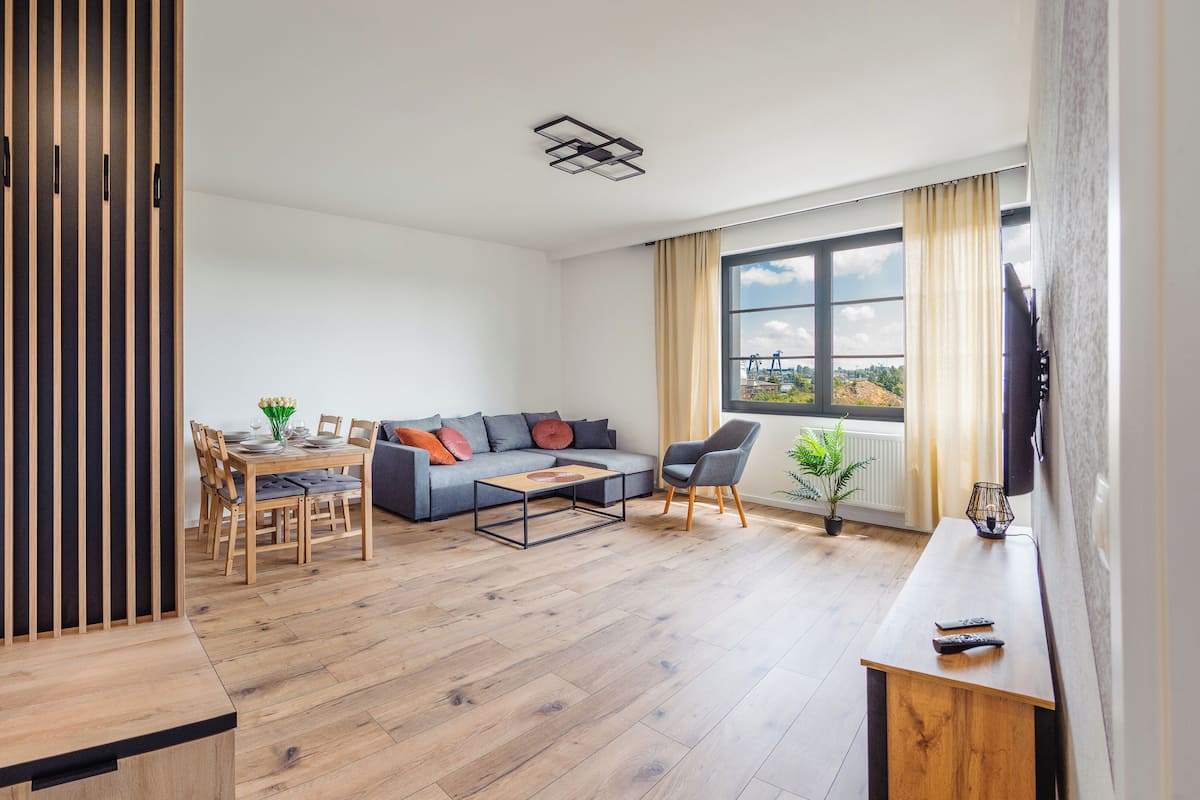 Apartment (26A/33) | Living area | Flat-screen TV