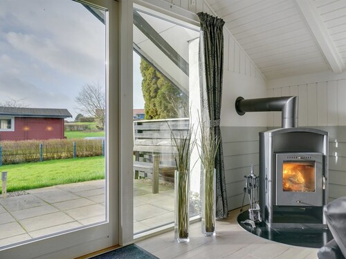 "Hortensia" - 350m from the sea by Interhome