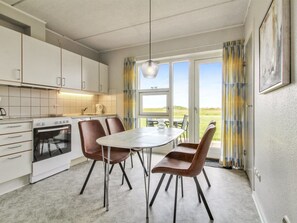 Fridge, oven, dishwasher, cookware/dishes/utensils