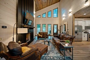 TV, fireplace, offices