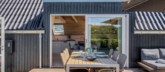 "Elbert" - 100m from the sea by Interhome