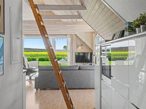 TV, fireplace, DVD player - "Elbert" - 100m from the sea by Interhome (Otterup)