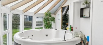"Elbert" - 100m from the sea by Interhome