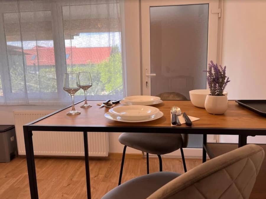 Basic-værelse - 1 dobbeltseng | 1 soveværelse, skrivebord, gratis Wi-Fi