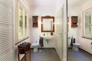 Doccia, bidet