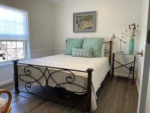 5 chambres, fer et planche à repasser, Wi-Fi gratuit, draps fournis