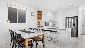 Dining - Spirit of Allura - Located in the beautiful Coolum Beach (Coolum Beach)