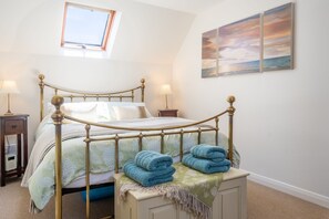 1 bedroom, iron/ironing board, Internet, bed sheets