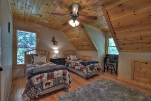 3 Schlafzimmer, Bügeleisen/Bügelbrett, kostenloses WLAN, Bettwäsche