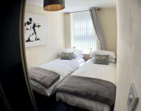 2 bedrooms