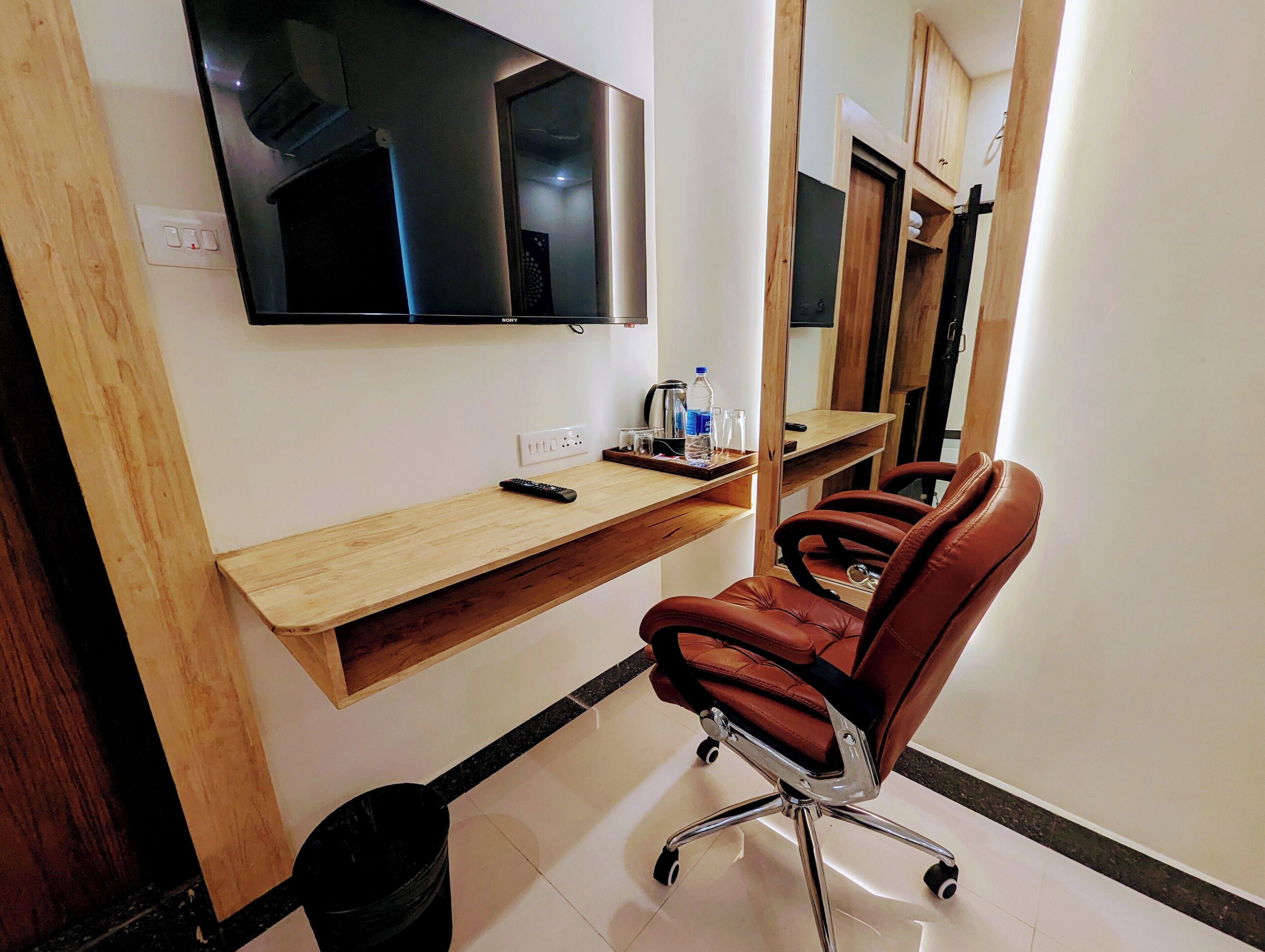 deluxe double room | 1 bedroom, desk, soundproofing, free wifi