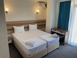 Comfort Double Room | Pillow-top beds, desk, laptop workspace, free WiFi