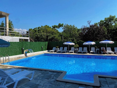 ROYAL PALACE KOBULETI