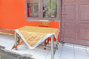 Reception - Hotel O Luqman Kostel Syariah (Semarang)