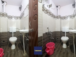 Bathroom - iROOMZ Hotel Galaxy Grand (Hyderabad)