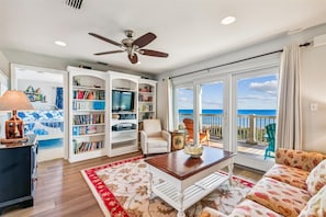 Smart TV, books